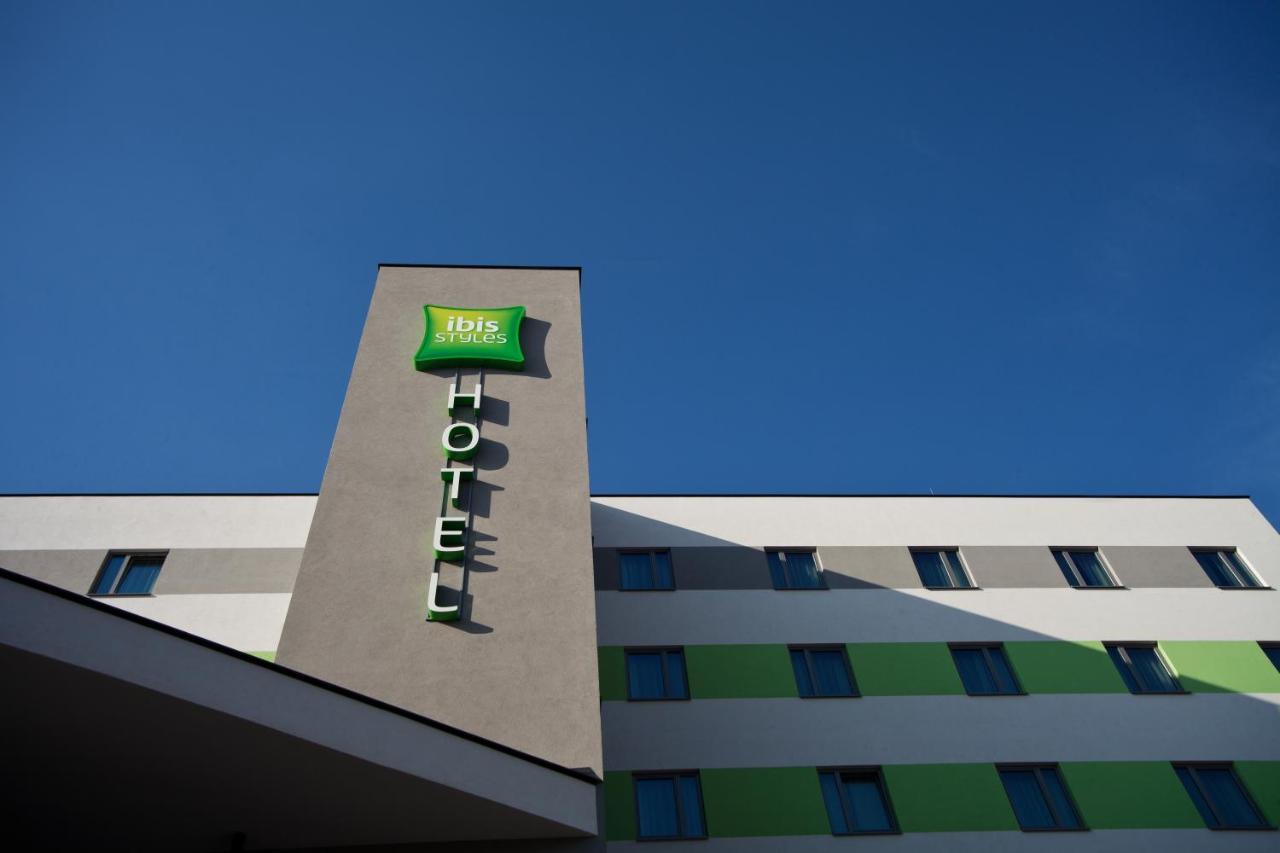 Ibis Styles Parndorf Neusiedler See Hotel Exterior photo