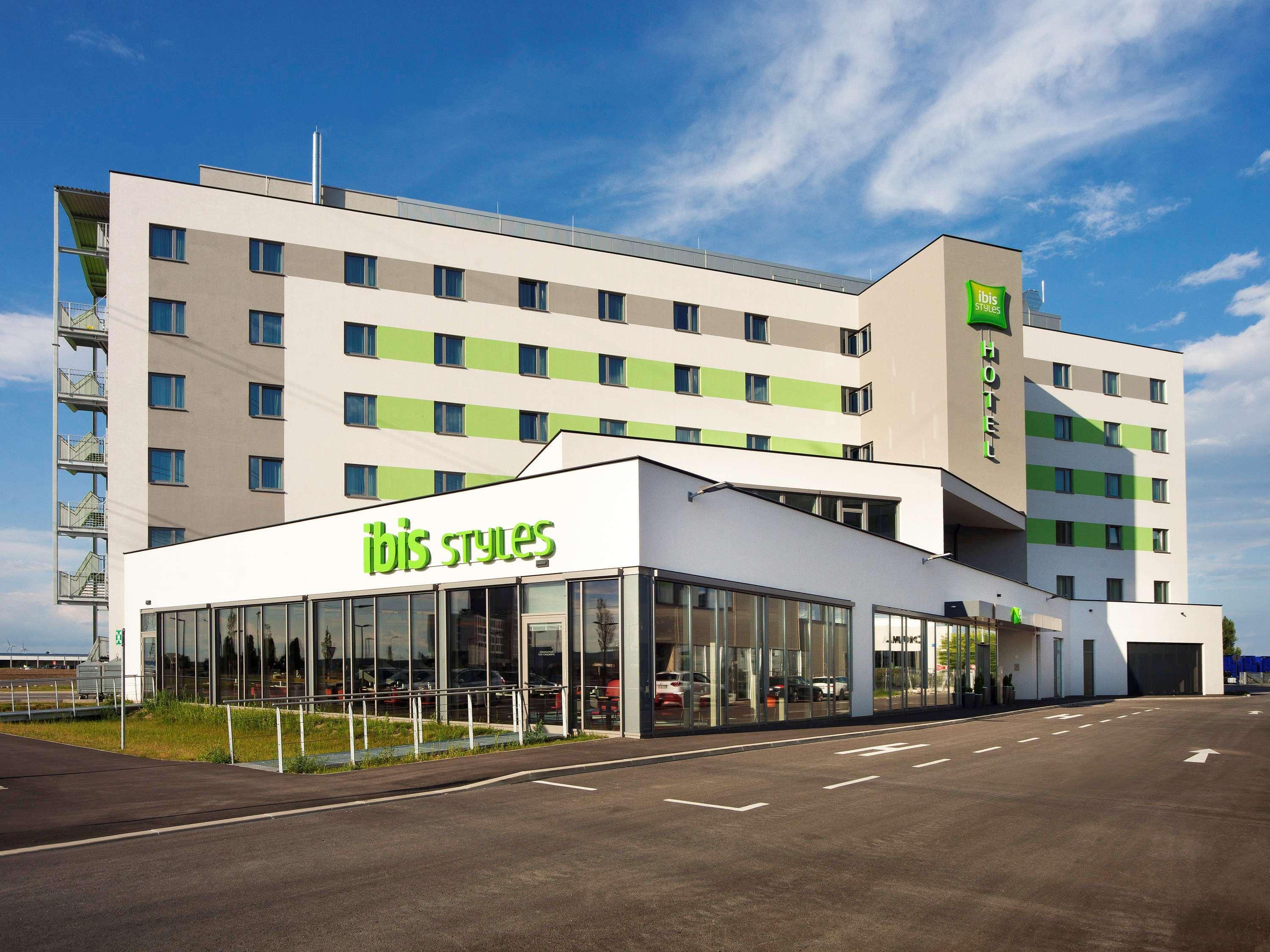 Ibis Styles Parndorf Neusiedler See Hotel Exterior photo